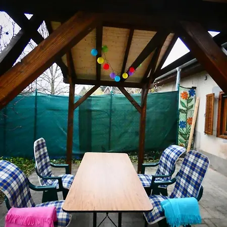 Appartamento Réka Apartmanház Velence